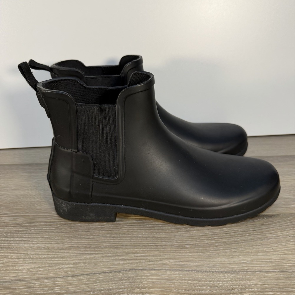Hunter Womens Refined WFS1017RMA Black Round Toe Chelsea Short Boot Size 10 Rain